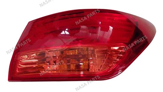 Taillight, RH 220-63823