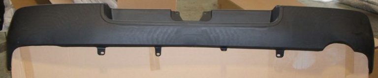 Rear Bumper, Narrow With Step