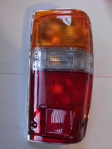 Taillight, RH Chrome Surround