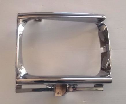 H/Light Bezzle, RH Chrome 2WD