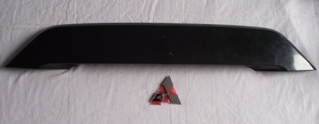 Rear Tailgate Trim, Incl Badge