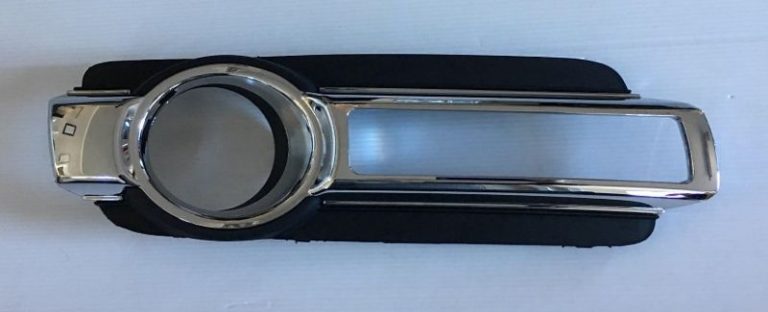 Fog Lamp Surround, RH