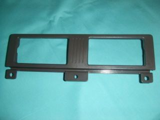 Dash Vent Surround, Centre