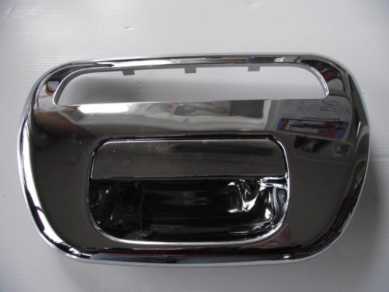 Tailgate Garnish, Chrome
